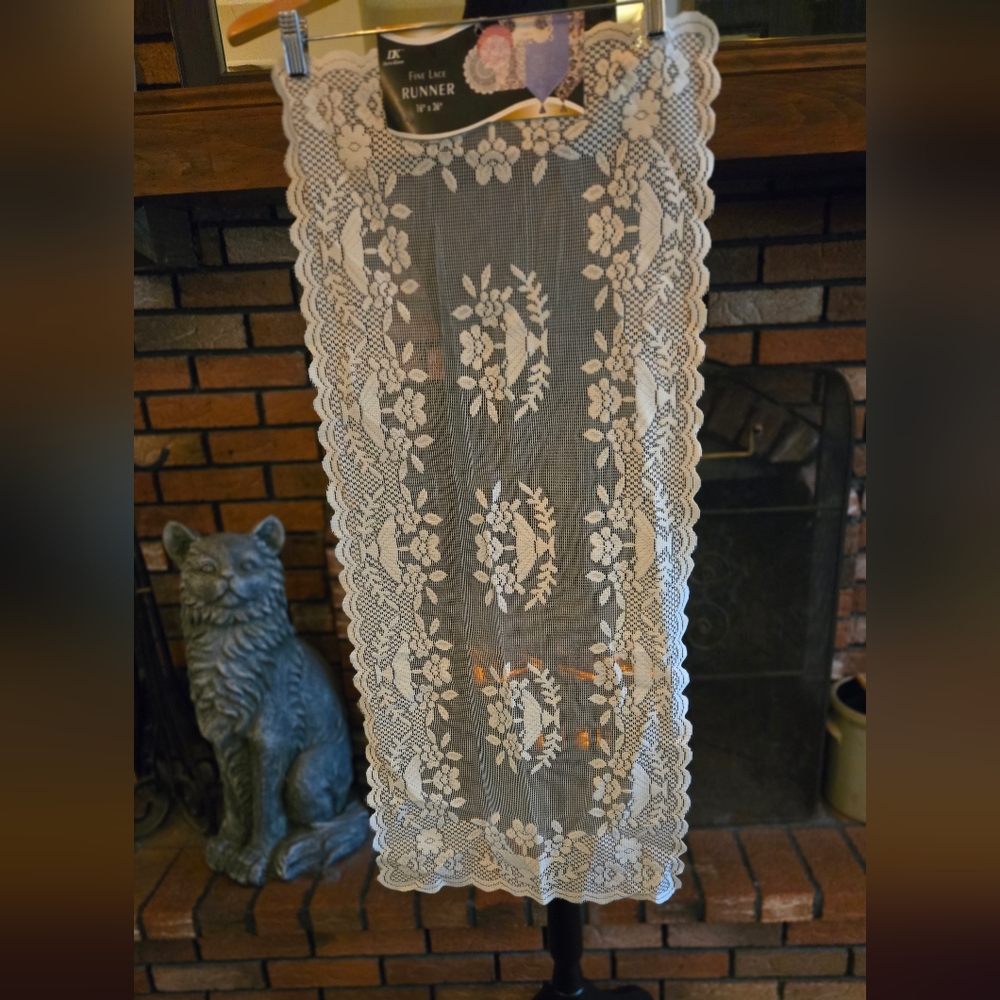 4 LACE Runners 16x36